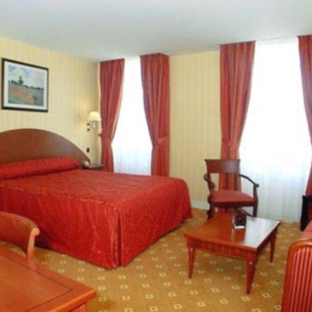 Hotel Imperial Paris Room photo